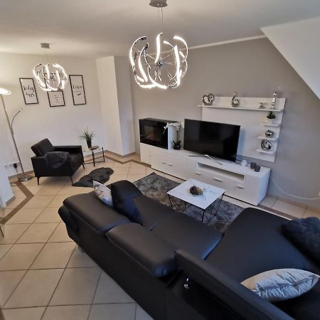 Luxurioeses Wellnes Apartment บาดเอสเซน ภายนอก รูปภาพ