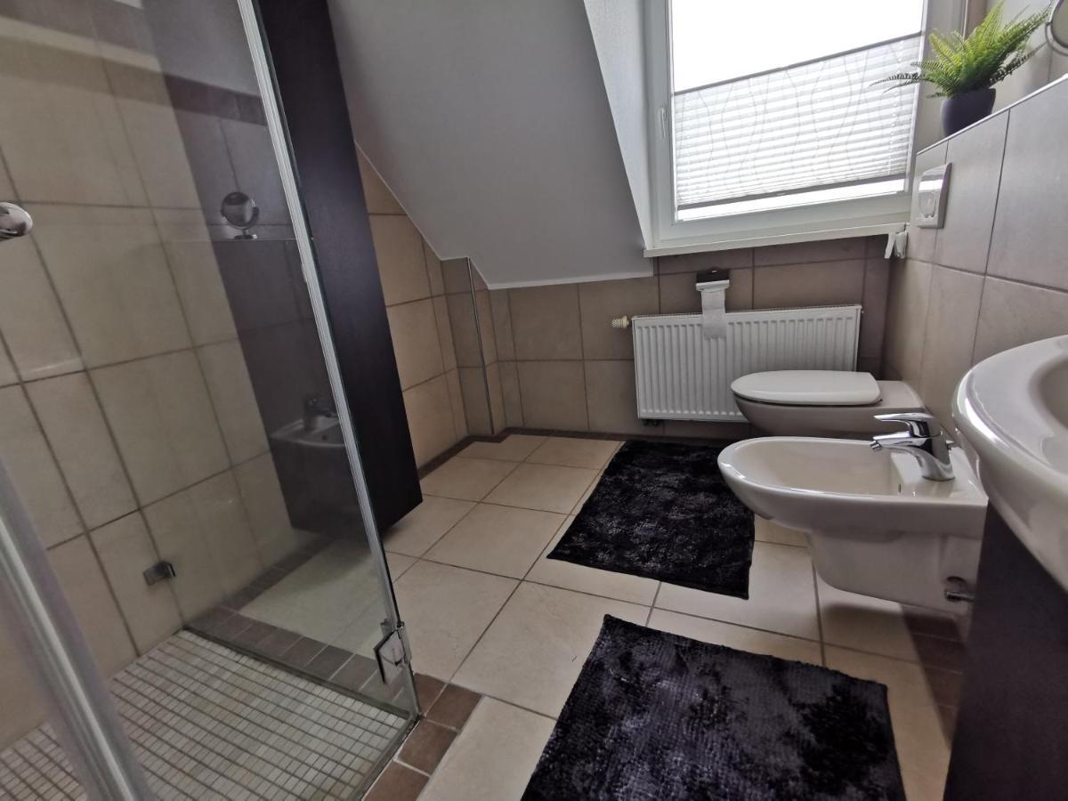 Luxurioeses Wellnes Apartment บาดเอสเซน ภายนอก รูปภาพ