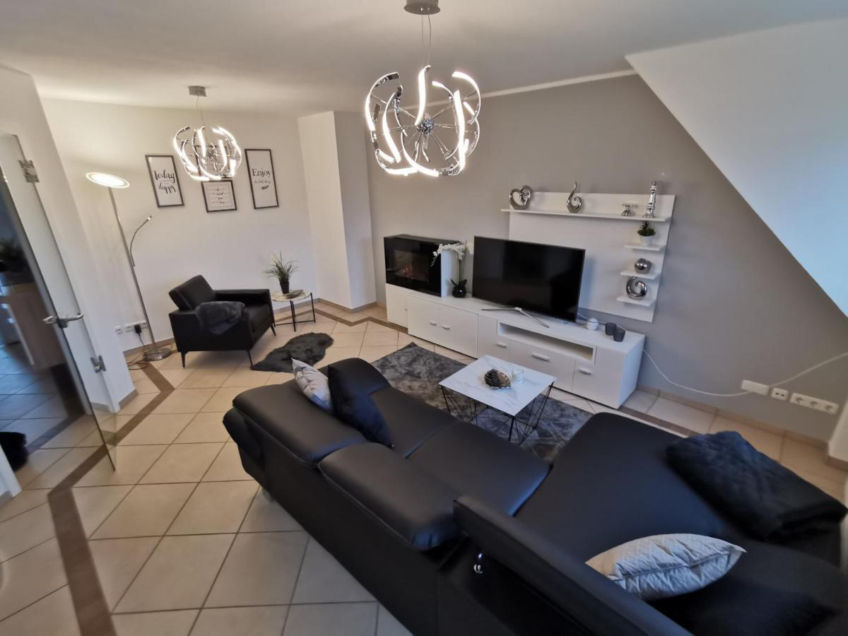 Luxurioeses Wellnes Apartment บาดเอสเซน ภายนอก รูปภาพ